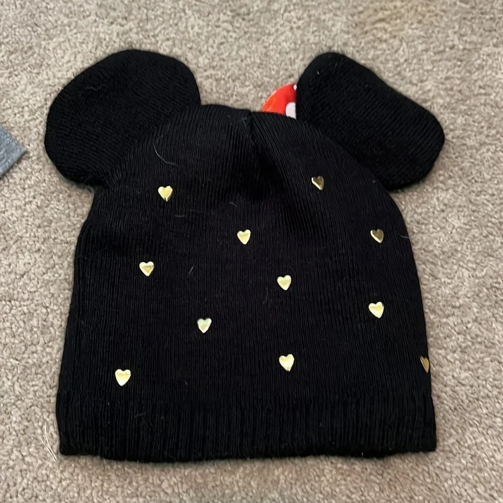 Bundle Disney T-shirt and Minnie Beanie